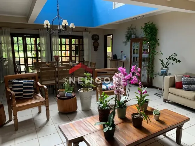 Casa de condomínio em Rua Gabriel de Lara - Embu Colonial - Embu das Artes/SP