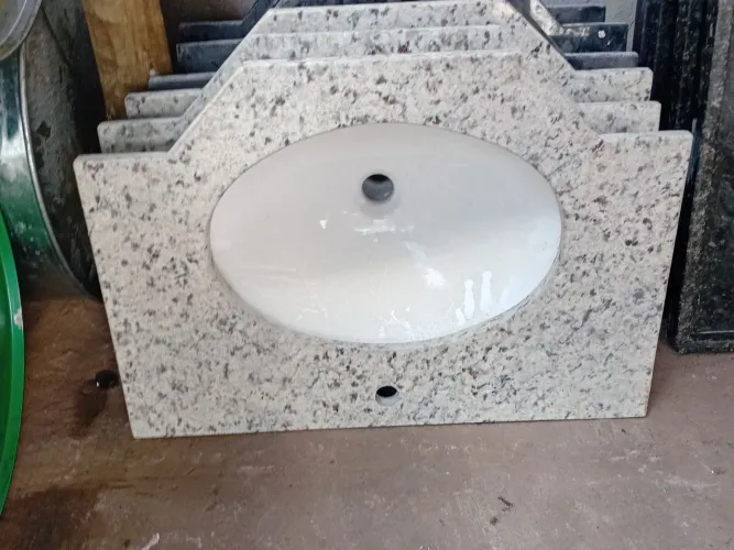 Lavatório de granito 70x50