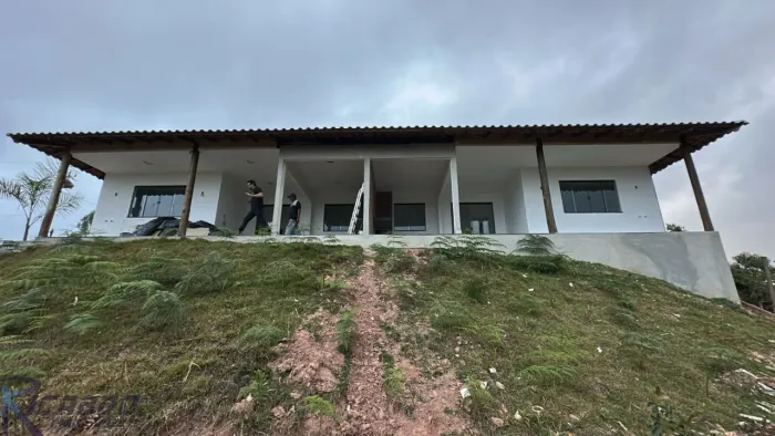 Casa à venda em Condomínio Fechado em Domingos Martins - ES