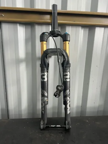 Suspensão fox 32 kashima