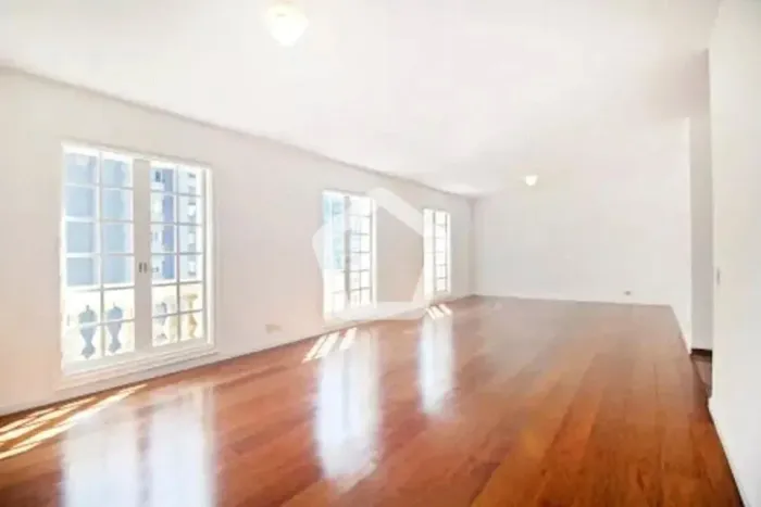 Apartamento para Venda - 3 quartos - 280m²