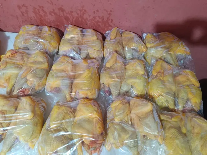 Frango limpo 1 kilo 400 gramas atacado 