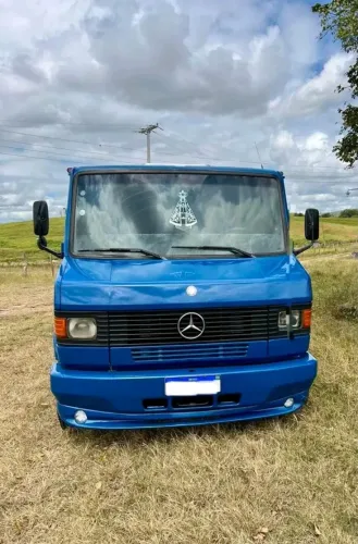 Mercedes 710 Plus carroceria 2010