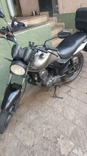 Honda CG Fan 150 semi-nova