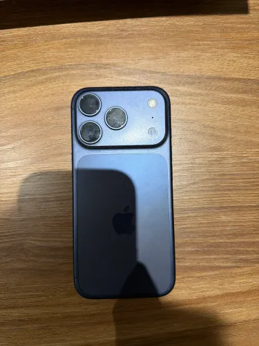 iPhone 17 pro semi novo