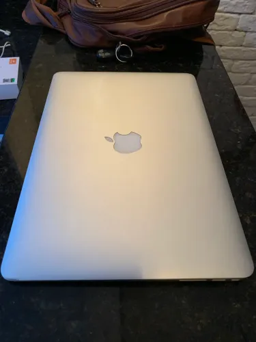 MacBook Air 2017 (256)