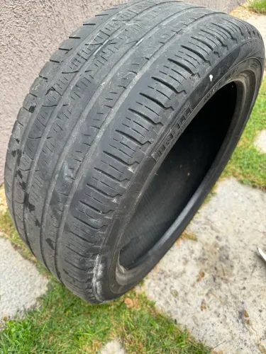 Pneu Pirelli 235 45 R19 meia vida 