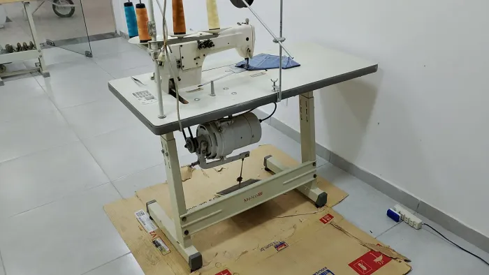 Vendo máquina de costura 