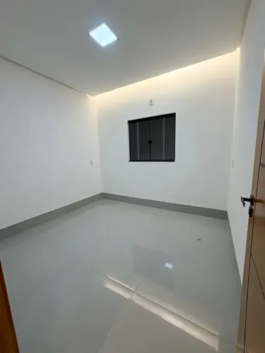 Linda Casa na Aruana