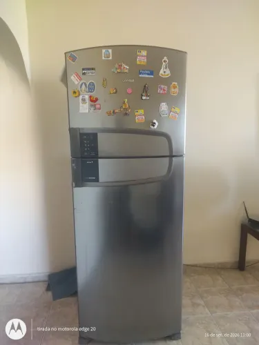 Vendo geladeira usada só está sem o gás