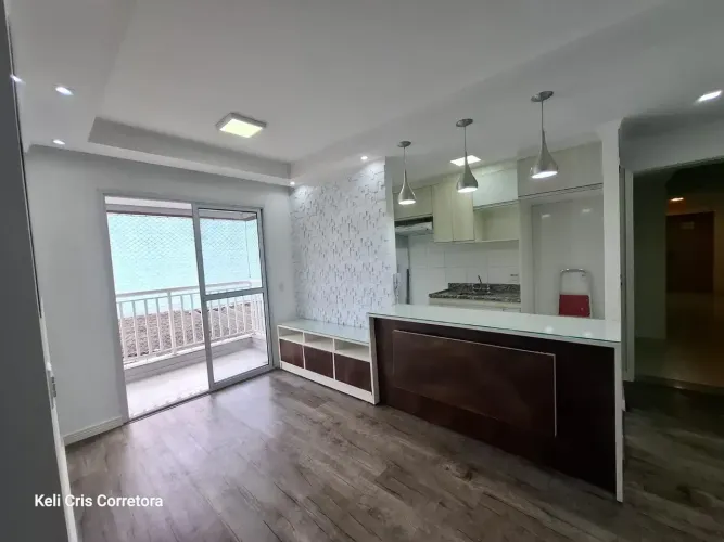 Locação R$2600,00 2 Dormitórios, sendo 1 uma suíte   1 vaga de Garagen