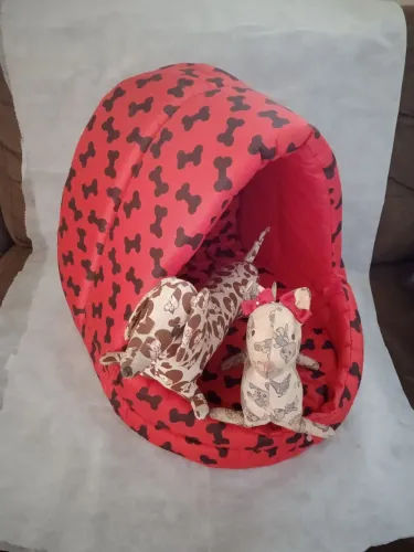 Casinha/Caminha Pet Vermelha ?