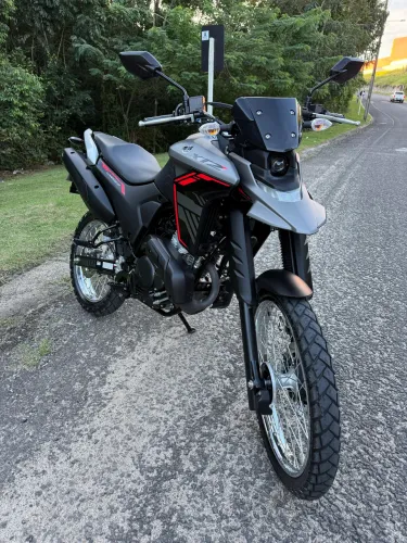 Lander 2026/26 apenas 300 Km rodados