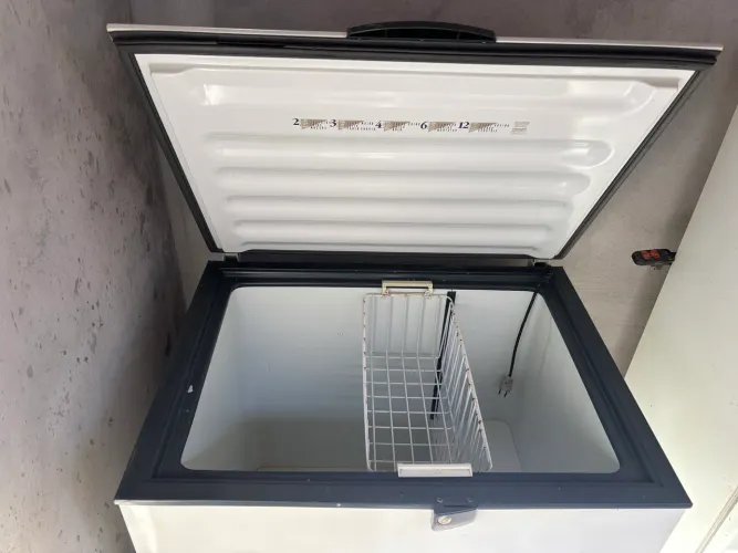 Vendo freezer 
