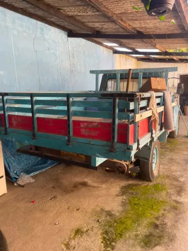 Ford Willys Rural 4X2 1975