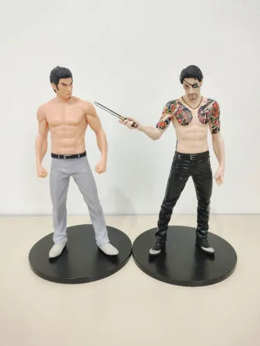 Estátuas Yakuza - Sega