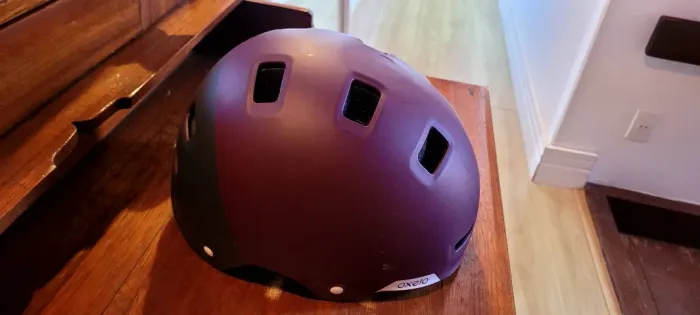 Capacete Oxelo (Decathlon) Roxo/Cinza - Skate, Patins e Bike