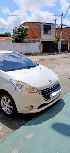 Peugeot 208 Active/active Pack 1.5 Flex 8V 5P 2016