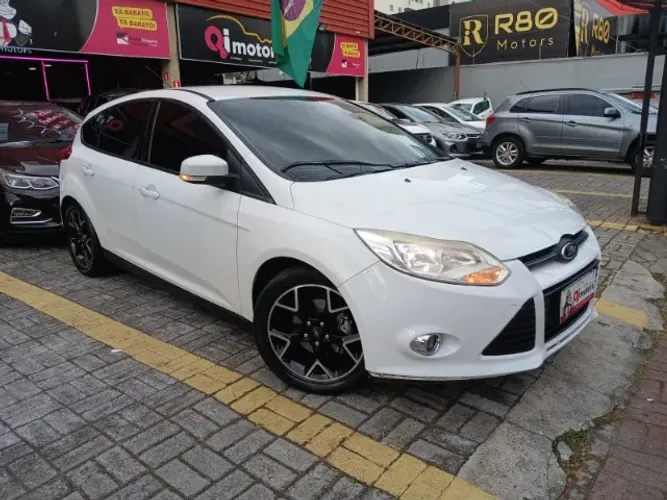 Ford Focus 1.6 S/1.6 SE Flex 16V 5P AUT 2015