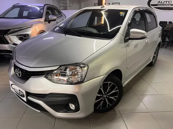 Toyota Etios Platinum 1.5 Flex 16V 4P Aut. 2017