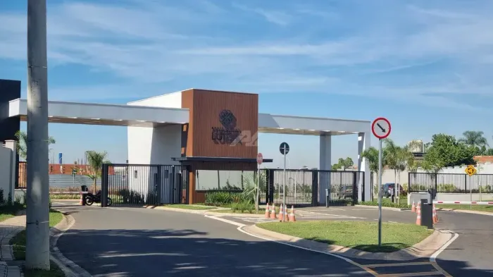 Terreno em condomínio fecha a venda com 326 metros quadrados em Santa Terezinha - Paulínia