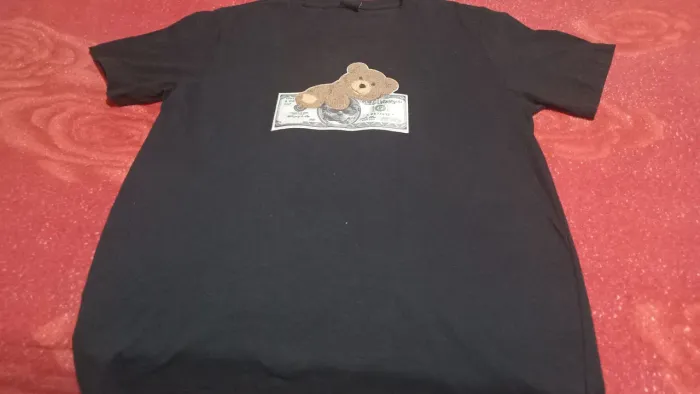 Vendo camisa nova 50,00 camisa tamanho M camisa nova cor preta