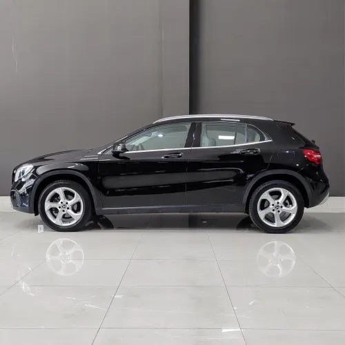 Mercedes-Benz GLA 200 Adv. 1.6/1.6 TB 16V Flex Aut. 2019