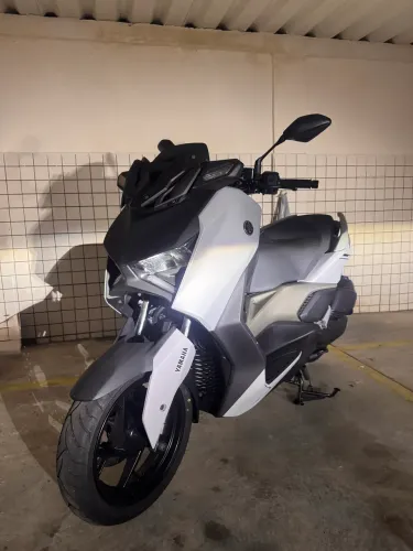 Yamaha XMAX 250 Connected 2025/2025 - Menos de 1.000 km - Estado de Zero