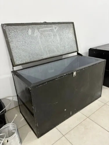 Caixa térmica 360L reformada