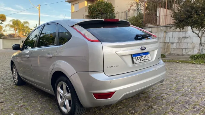 Ford Focus 2.0 16v/se/se Plus Flex 5P Aut. 2012