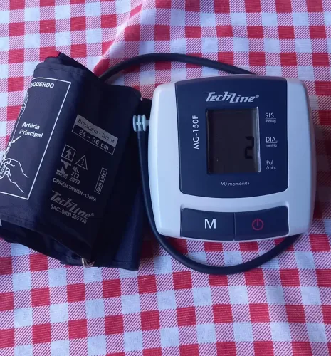 Aparelho de medir pressão automático 