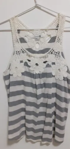 Blusa Feminina com Bordado Forever 21