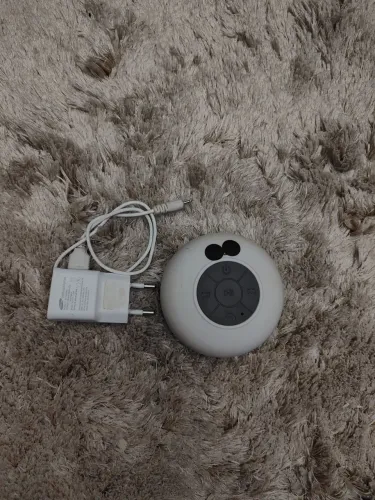 Caixa De Som Bluetooth a prova D'Água Bts-06 - Branco