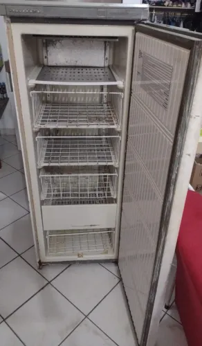 Freezer Horizontal 210L - Motor Funciona - Não Está Gelando