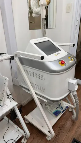 Laser de Diodo 808nm - Equipamento Seminovo em Perfeito Estado (Vistoria e Teste no Local)