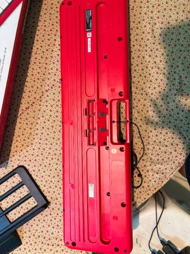 ? Casio Casiotone CT-S200 - R$ 900