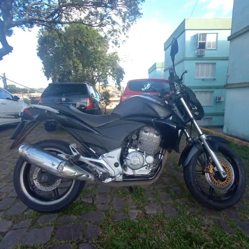 Vendo Cb300r 2010 7.000