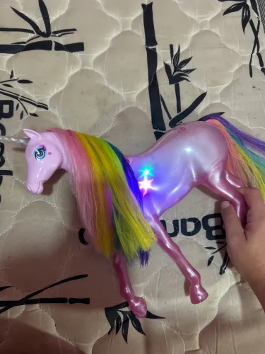 Barbie cavalo unicórnio funcionando