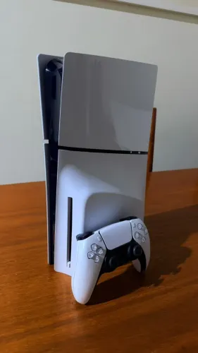 PS5 SLim 1 TB, Com Leitor, Completo.