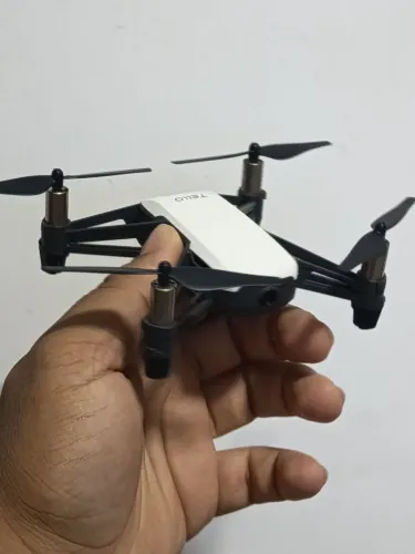 DJI TELLO ( SEMI NOVO )