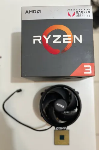 AMD Ryzen 2200G 