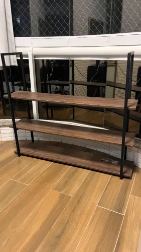 Prateleira Suspensa Estilo Industrial