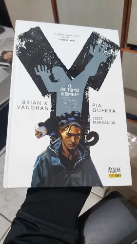  y - Último Homem - volume 1 - Edição de Luxo (Capa Dura)