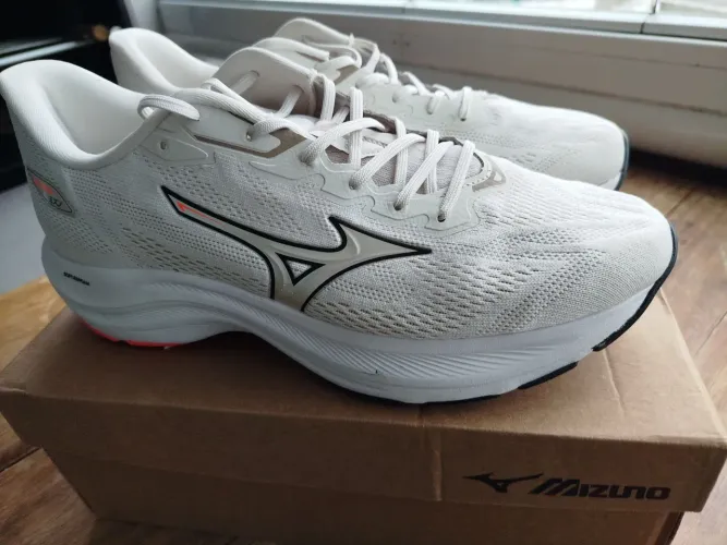 Vendo tênis Mizuno Enigma 2 tamanho 44 novo