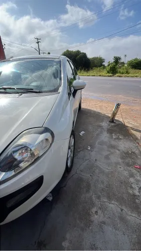 Fiat Punto Attractive 1.4 Fire Flex 8V 5P 2013