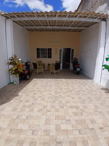 CP 024, Casa plana com 02 quartos, 02 banheiros, 02 vagas de garagem
