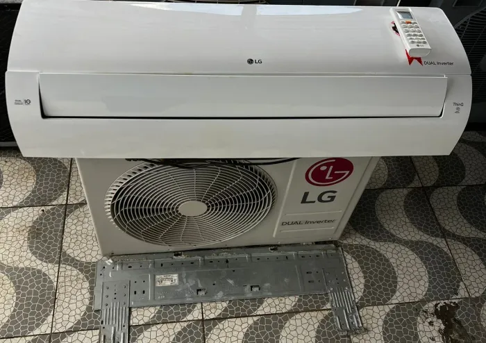 Ar Condicionado 18Mil Inverter $2,500 Já Instalado 1 Ano De Garantia Semi Novo