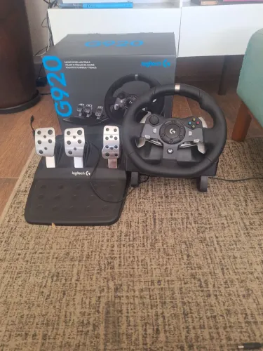Volante Logitech G920 Force Feedback + Pedais para Xbox e PC - Seminovo - na garantia