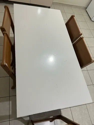 VENDO MESA OU TROCO POR UMA DE 4 CADEIRAS
