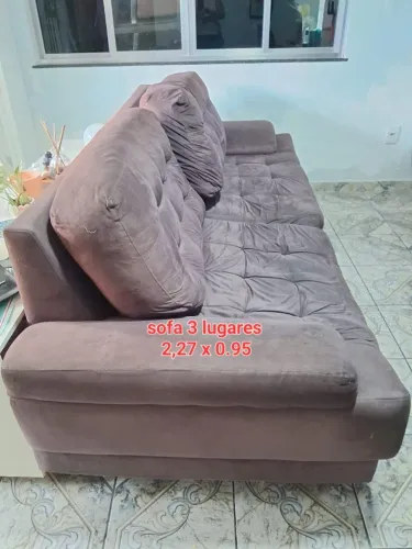 LINDO SOFÁ DE 3 LUGARES